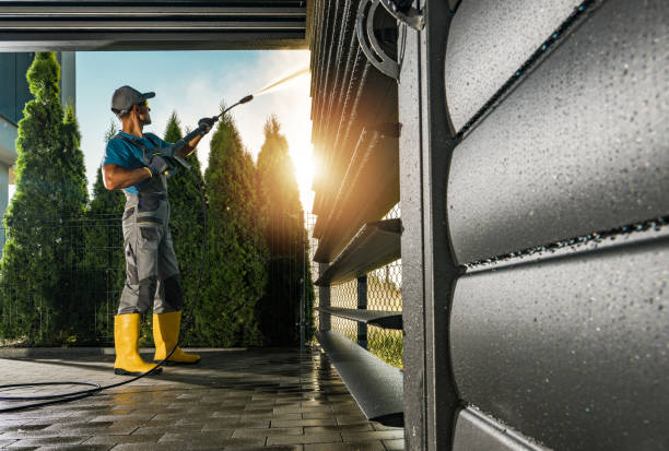 Best Sidewalk and Walkway Cleaning  in Doral, FL
